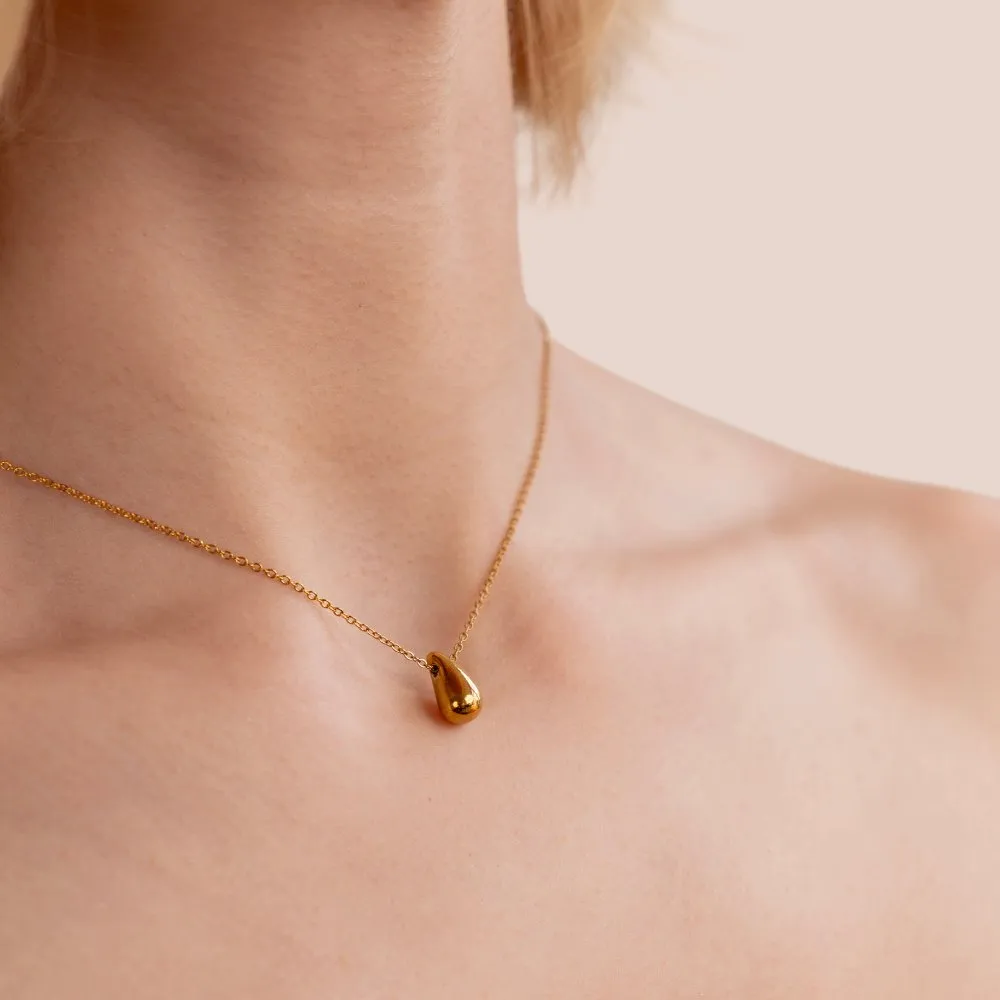 Amara Golden Teardrop Necklace