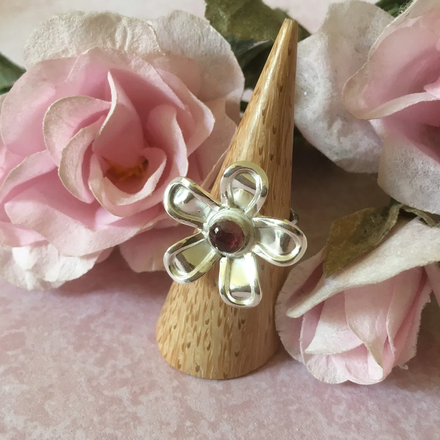 Chelsea Garden Ring - VR114