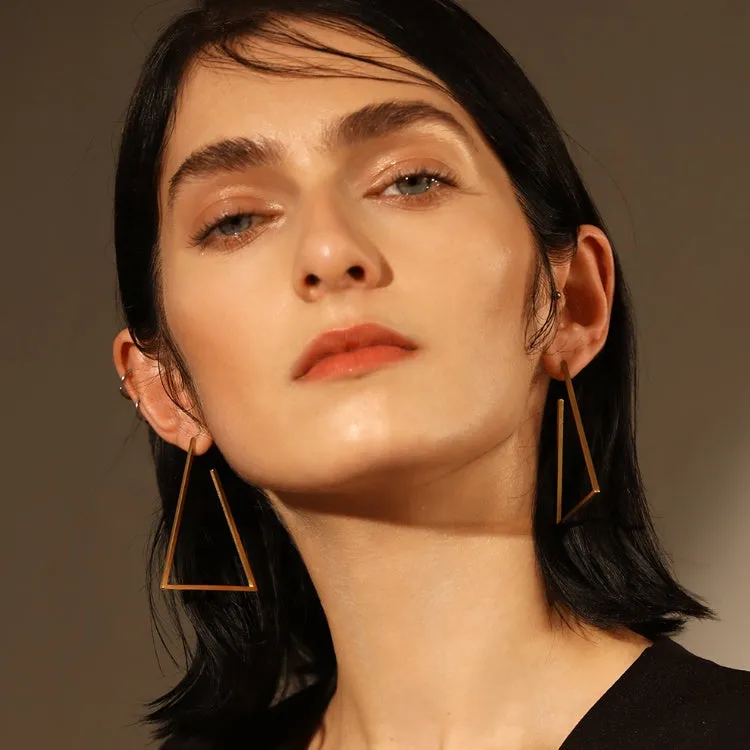 Large Triangle Hoops