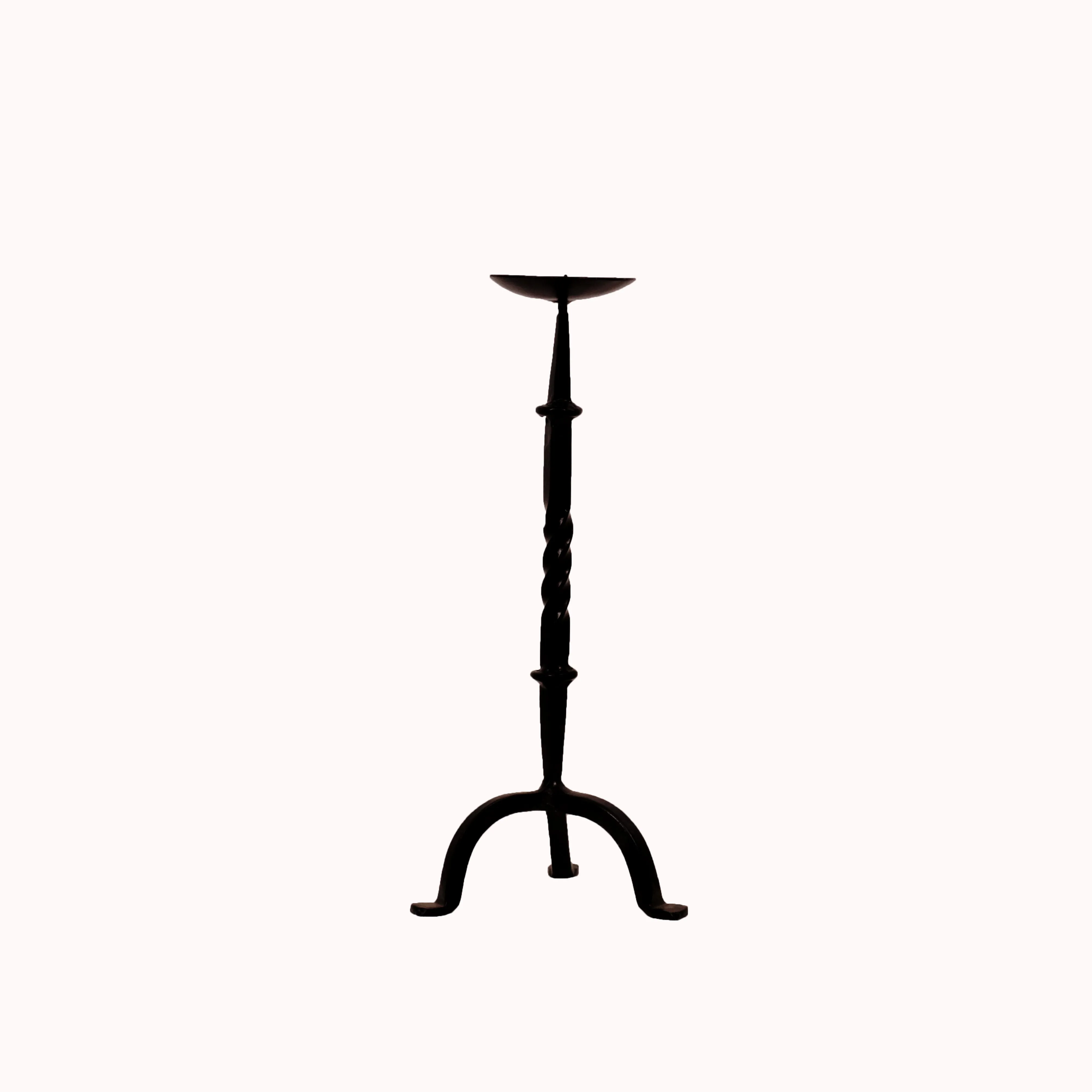 Simple and Classic Candle Stand